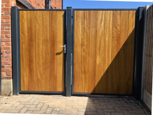 Timber Gate with Steel Supports