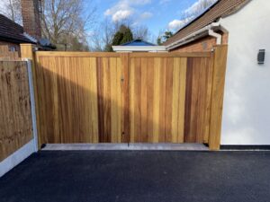Solid Pair of Gates